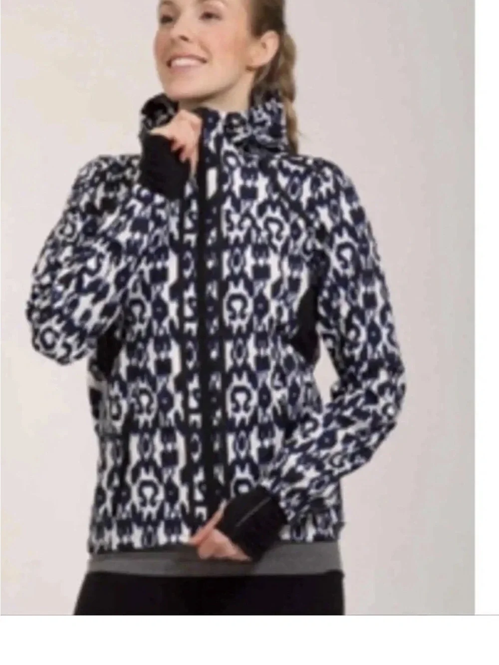 Lululemon Downtime Jacket Sprinkler Ikat Blue White Size 4 Rare